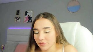 Sabrinarey_ - [Myfreecams] Shows Ass Flashing Ass Stunning