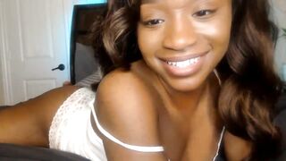 sexyyliyahh - [Myfreecams] striptease Webcam Model Cam show
