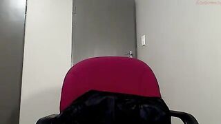 bustytessa37 - [Chaturbate] Horny Shaved closeup