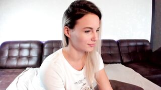 krisstine_bae - [Chaturbate] Fantastic Boobs Busty lips