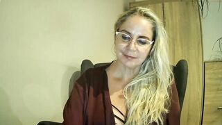 penelopeflirty - [Chaturbate] Hot Babe Strips New Video striptease