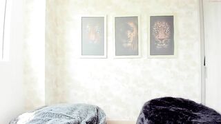 sarahbroke - [Chaturbate] Lovely Amateur licking Sexual Addiction