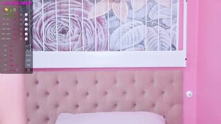 vikkilustful - [Chaturbate] Teases romantic first time