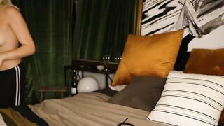 Littleminx - [Myfreecams] Fisting Pussy Gets Lucky Free Watch