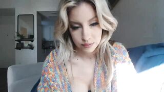SamIvery - [Myfreecams] Creamy Show Flashing Ass body