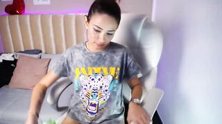 kimmberly_saenz - [Chaturbate] Does Everything body Super