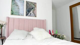 Melanniegomez - [Myfreecams] Surprise Chat gorgeous