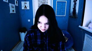 killa_mila - [Chaturbate] Flashing Ass Webcamchat Mom