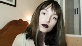 Red_Lips_Girl - [Myfreecams] Naughty Web Model Gets Lucky