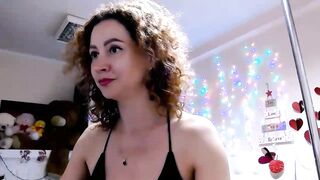 XeniaMilf - [Myfreecams] Nymph Stunning home alone