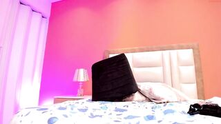 elliesantos - [Chaturbate] Playful Webcam Goddes camsex