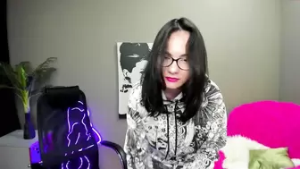 Emily_diels - [Chaturbate] finger Domi Suck Dick