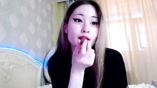 lienlotusss - [Chaturbate] hot lesbian Caught On Webcam