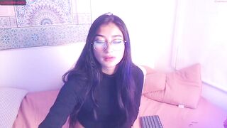 saloo_ - [Chaturbate] Sexy Girl Fucks Herself camera