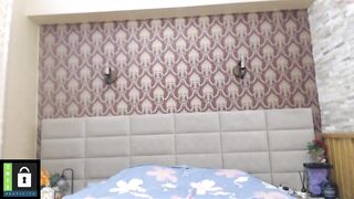 isabelle_amelie - [Chaturbate] Rubbing Pussy camera summing