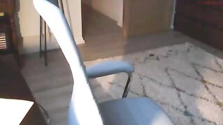 lilyofthevalley - [Chaturbate] camera ride Amateur