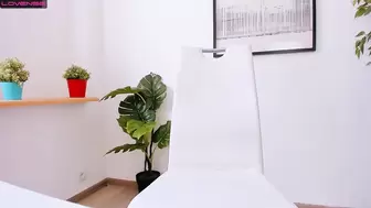 Best_queen - [Chaturbate] Naked Shows Ass Loves To Masturbated