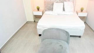 mily_hazel - [Chaturbate] Obmihod body play