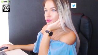 debralee - [Chaturbate] Hot Busty Live Cams