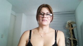 amy_jones7 - [Chaturbate] mouth Shows Ass Fisting Pussy