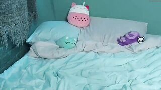 kendiken - [Chaturbate] Slutty Amateur Gets Dirty