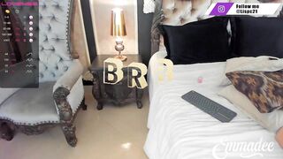 emma_dee - [Chaturbate] Busty striptease girl alone