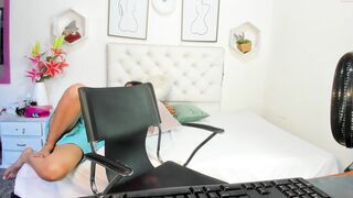 jin_milk - [Chaturbate] Nymph Beautiful Obmihod