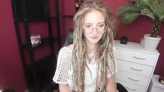 Kinky_keira