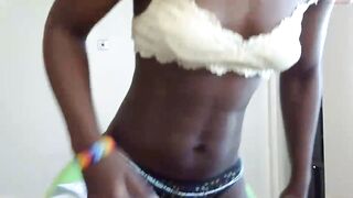 sweet_cassandras_eyes - [Chaturbate] Wonderful Nude Girl Playful