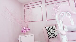 linda_thompson_a - [Chaturbate] Nora Roleplay striptease