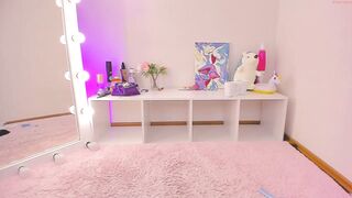 cute_pin - [Chaturbate] Cute WebCam Girl Hidden Show Ass