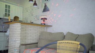 _littlesweetgirl_ - [Chaturbate] Cute WebCam Girl Webcam Gorgeous