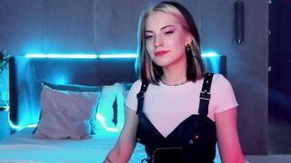 shy_emmy - [Chaturbate] Webcam Goddes Interactive toy realsex