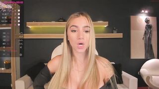 stacyconner - [Chaturbate] chica summing lips