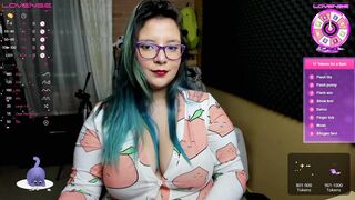 Aikadreams - [Chaturbate] webcamsex girl alone Gets Lucky
