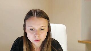 bettyinlove_ - [Chaturbate] Naked Model Hot Babe Strips Pussy