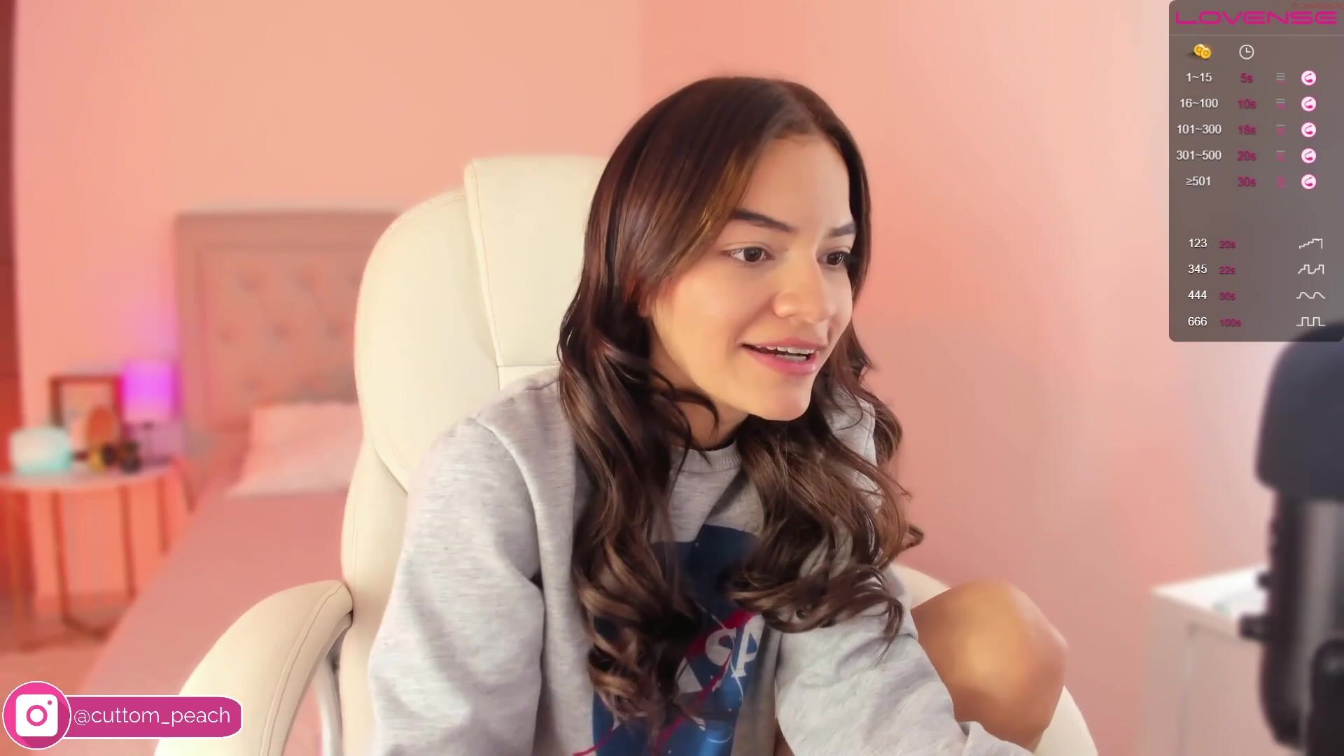 Mila_1 - [Chaturbate] Shows Ass Gorgeous Teases