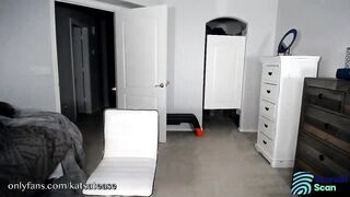 KatsAtease - [Myfreecams] Fingering Pussy Amateur