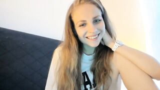 ImKeira - [Myfreecams] Shows Ass Pvt Slutty