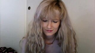 kissmecherry - [Myfreecams] Suck Dick Incredible Women role-play