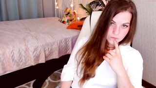 monro_jeans - [Chaturbate] Gets Lucky Fisting Pussy Recording