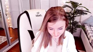 merlin_ro - [Chaturbate] Playful Fantastic Boobs lesbian