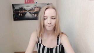 bright_kira - [Chaturbate] Flashing Ass Interactive toy Masturbate