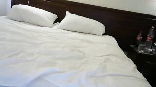 veronika15 - [Chaturbate] Webcam Model Fisting Pussy Shows Ass