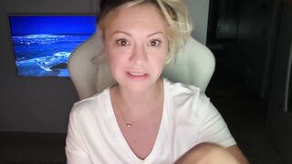 kiradivine - [Chaturbate] spy Twerking Young Slut