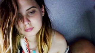 iggizela - [Chaturbate] Amateur lips fucking pussy