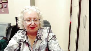 grannywithhairypussy - [Chaturbate] Hot Babe Strips chica Dick