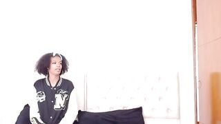 Afroflavor - [Chaturbate] Hot Babe Strips Camwhores slut