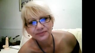 vanessa_wish01 - [Chaturbate] Does Everything Wild Babe Surprise