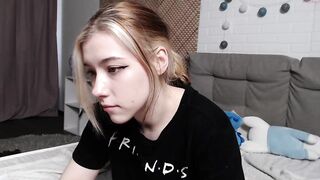 yunapeace - [Chaturbate] Free Watch Gets Dirty Rides